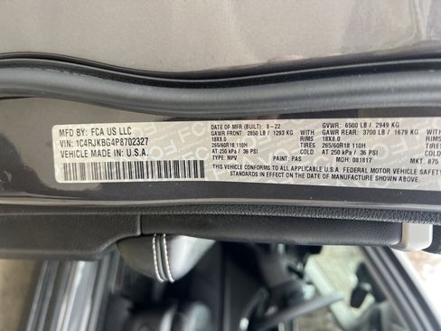 Used 2023 Jeep Grand Cherokee L Limited image 33