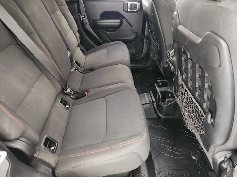 Used 2021 Jeep Gladiator Rubicon AWD/4WD image 31