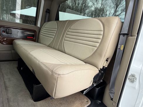 Used 2005 GMC TopKick C4500 4x4 Crew Cab image 57