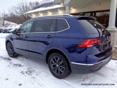 Used 2024 Volkswagen Tiguan SE image 4