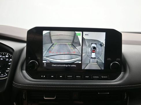 Used 2021 Nissan Rogue SL w/ Premium Package FWD image 17