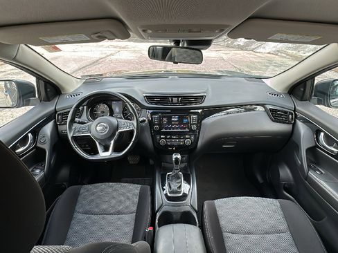 Certified 2022 Nissan Rogue Sport SV image 27