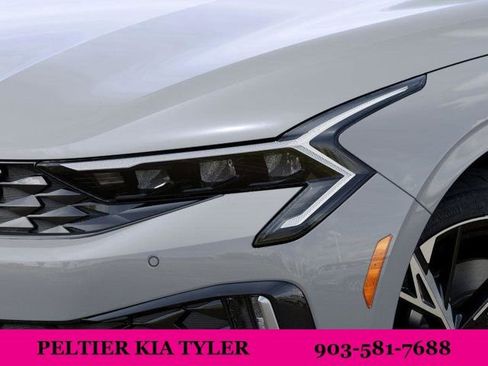 Used 2026 Kia K5 GT-Line image 11