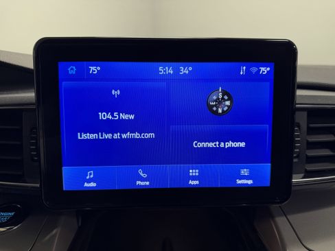 Used 2023 Ford Explorer XLT w/ Equipment Group 202A image 9