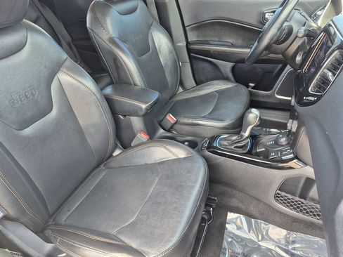 Used 2018 Jeep Compass Limited w/ Navigation Group AWD/4WD image 14