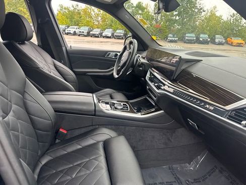 Used 2024 BMW X5 xDrive40i w/ Parking Assistance Package image 15