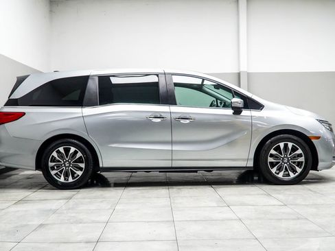 Used 2024 Honda Odyssey EX-L image 6