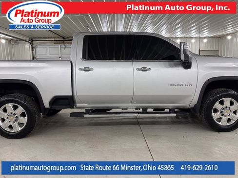 Used 2023 Chevrolet Silverado 3500 LTZ image 6
