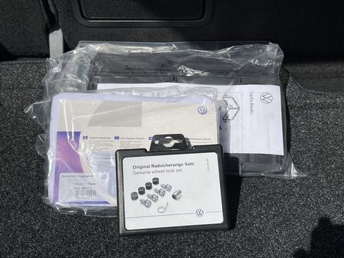 New 2025 Volkswagen Taos S image 43