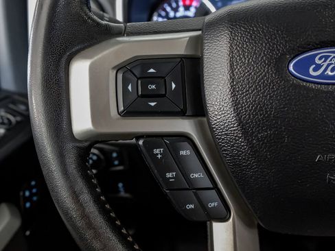 Used 2020 Ford F350 Lariat w/ Lariat Ultimate Package AWD/4WD image 16