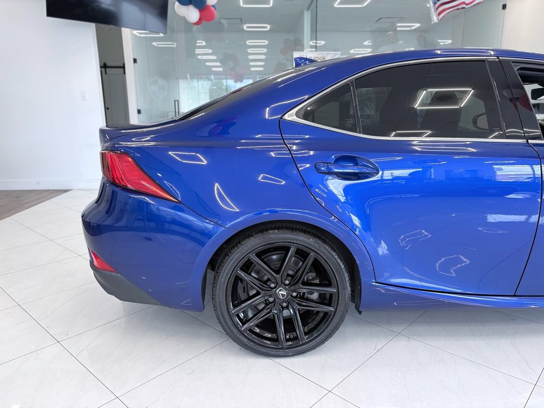 Used 2020 Lexus IS 300 F Sport w/ Blackline Edition AWD/4WD image 8