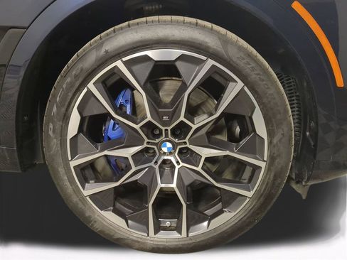 Used 2024 BMW X7 M60i w/ Executive Package image 11