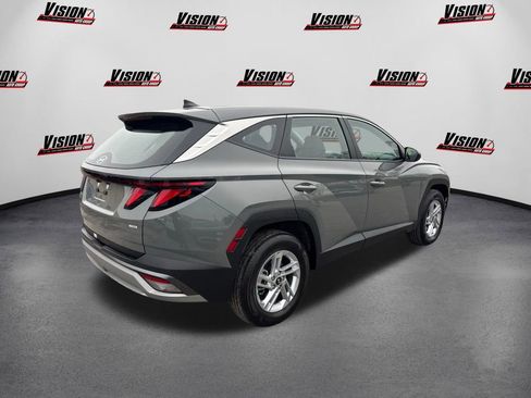 Certified 2025 Hyundai Tucson SE image 5