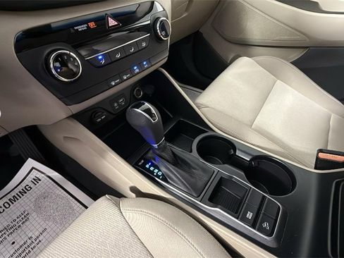 Used 2017 Hyundai Tucson SE image 21