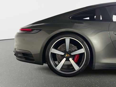 Used 2020 Porsche 911 Carrera 4S AWD/4WD image 18