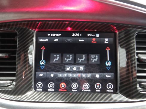 Used 2017 Dodge Charger R/T RWD image 18