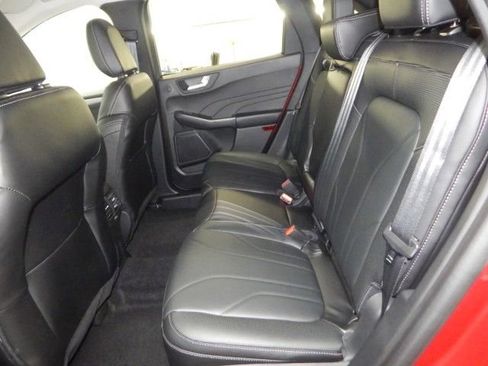 New 2025 Ford Escape SE FWD image 13