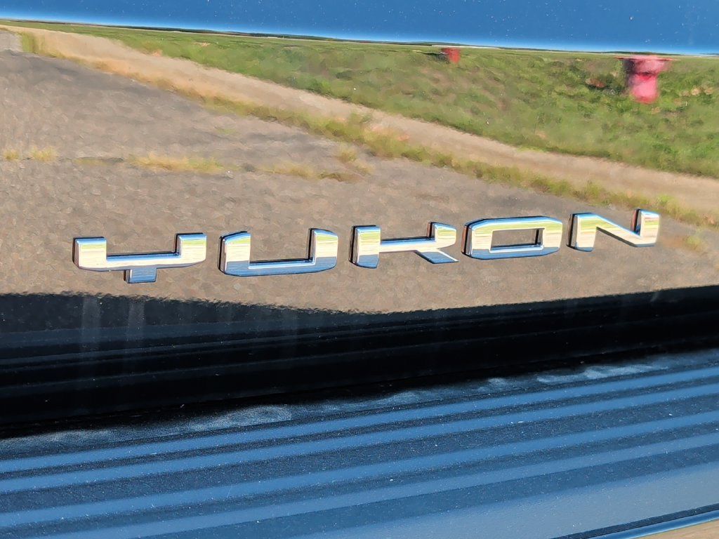New 2026 GMC Yukon Denali w/ Denali Reserve Package AWD/4WD image 46
