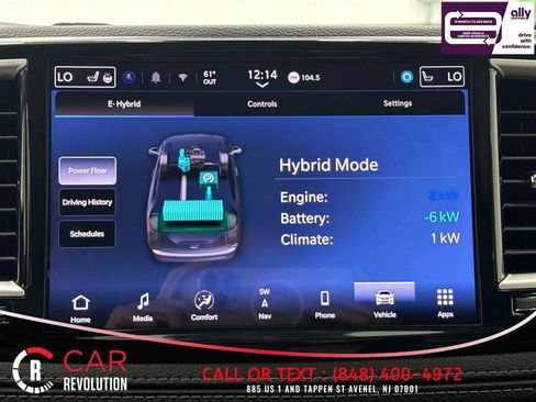 Used 2024 Chrysler Pacifica Limited FWD image 48