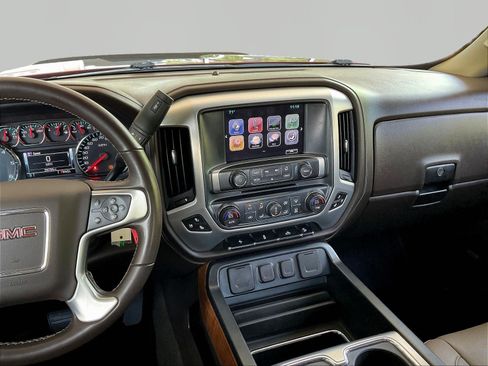 Used 2018 GMC Sierra 1500 SLT w/ SLT Premium Package AWD/4WD image 10