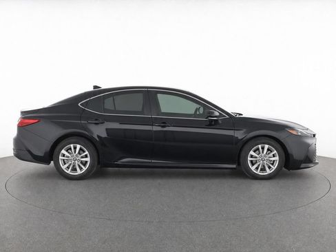 Used 2025 Toyota Camry LE FWD image 8