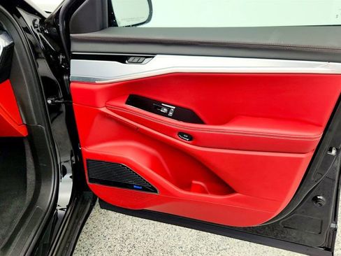 Used 2025 Jeep Wagoneer S Launch Edition image 27