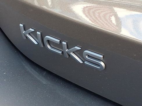 Certified 2025 Nissan Kicks SR image 30