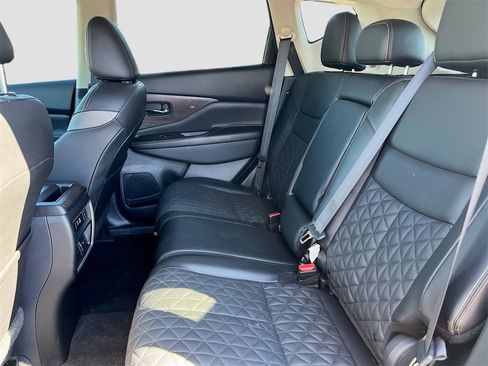 Used 2023 Nissan Murano Platinum w/ Cargo Package image 25