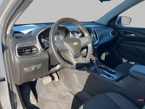 Used 2019 Chevrolet Equinox LT image 25