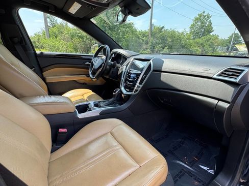 Used 2014 Cadillac SRX Luxury w/ Driver Awareness Package image 21