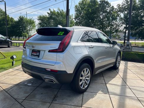Used 2022 Cadillac XT4 Premium Luxury w/ Safety Alert Package AWD/4WD image 10