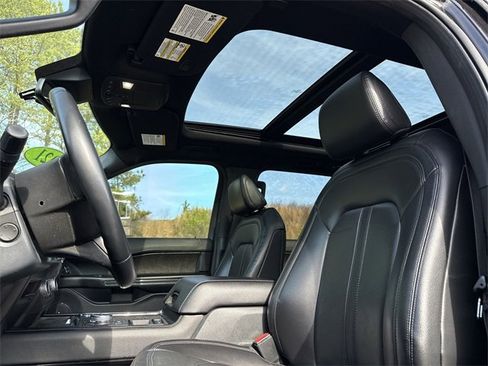 Used 2021 Ford Expedition Limited image 16