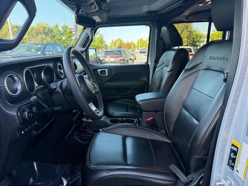 Used 2023 Jeep Wrangler Unlimited Sahara w/ Dual Top Group AWD/4WD image 14