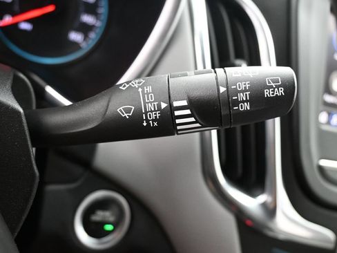 Used 2022 Chevrolet Equinox LT FWD image 31