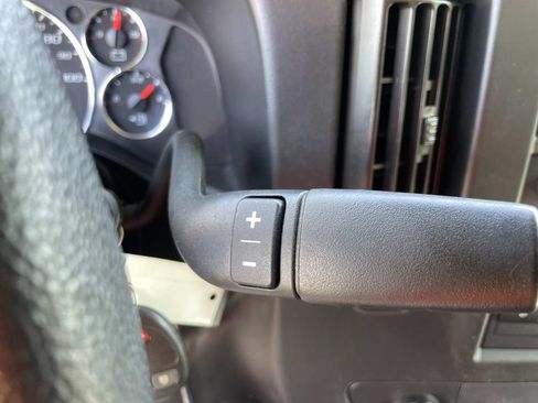 Used 2020 Chevrolet Express 3500 LT w/ LT Preferred Equipment Group RWD image 33