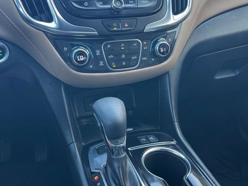Used 2023 Chevrolet Equinox Premier AWD/4WD image 15