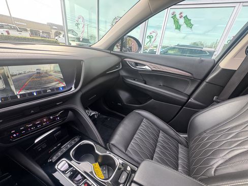 Used 2022 Buick Envision Avenir w/ Technology Package II image 20