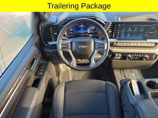 Used 2025 Chevrolet Silverado 1500 RST AWD/4WD image 9