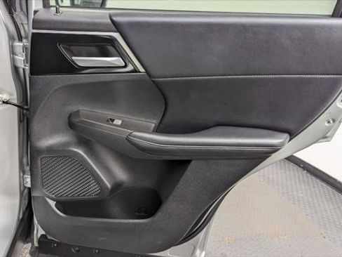 Used 2024 Mitsubishi Outlander SE image 21