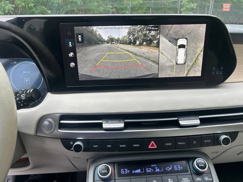Used 2023 Hyundai Palisade Limited AWD/4WD image 18