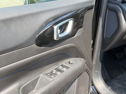 New 2026 Jeep Compass Latitude AWD/4WD image 15