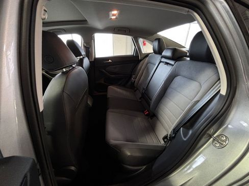 Used 2025 Volkswagen Jetta SE image 25