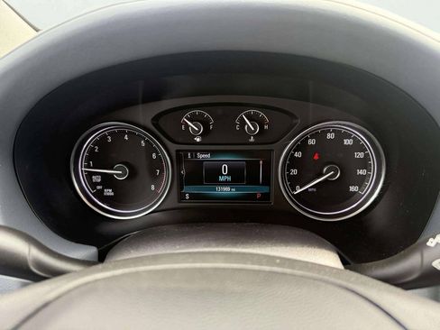 Used 2019 Buick Enclave Essence AWD/4WD image 18