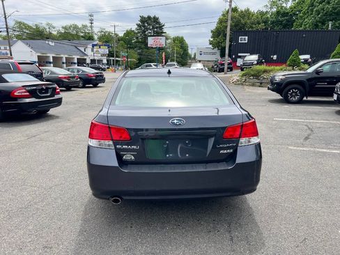Used 2013 Subaru Legacy 2.5i Limited AWD/4WD image 8
