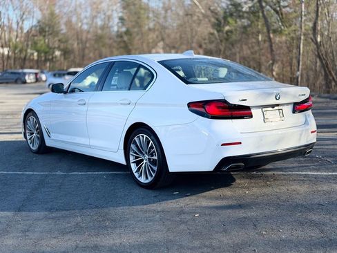 Used 2022 BMW 530i xDrive w/ Convenience Package image 4