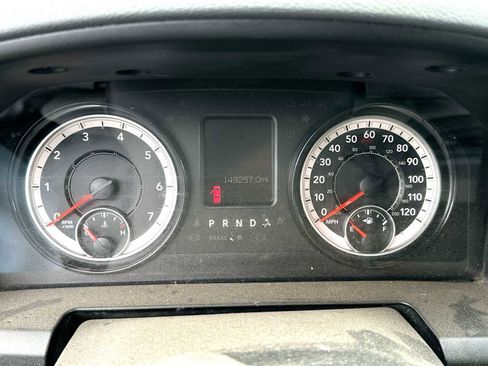 Used 2019 RAM 1500 Classic SLT RWD image 4