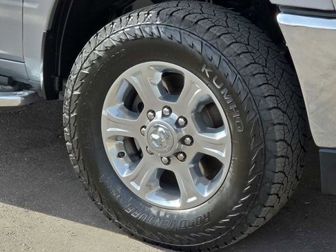 Used 2024 RAM 2500 Big Horn image 12