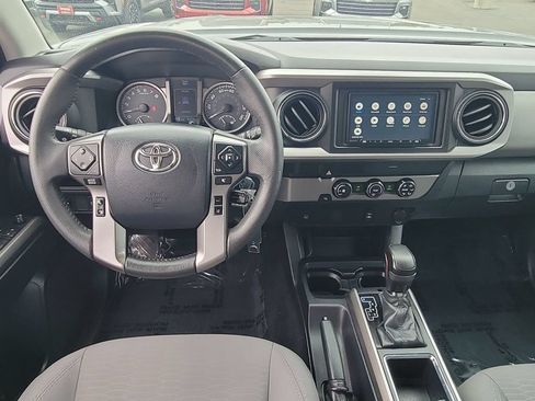 Used 2019 Toyota Tacoma SR5 RWD image 11