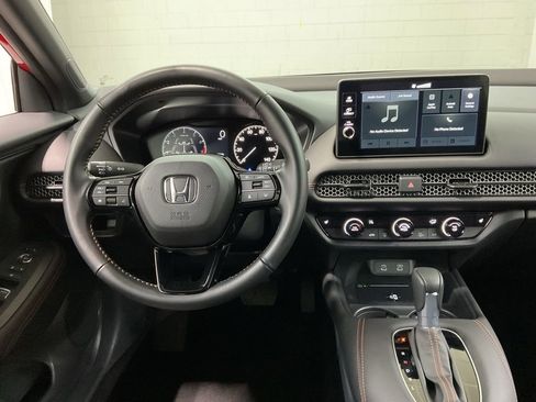 Certified 2026 Honda HR-V Sport image 9