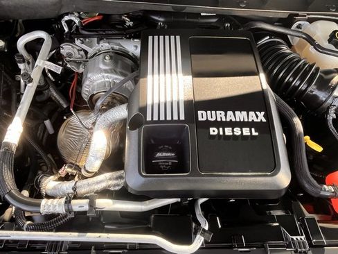 Used 2023 GMC Sierra 1500 Denali w/ Technology Package image 32